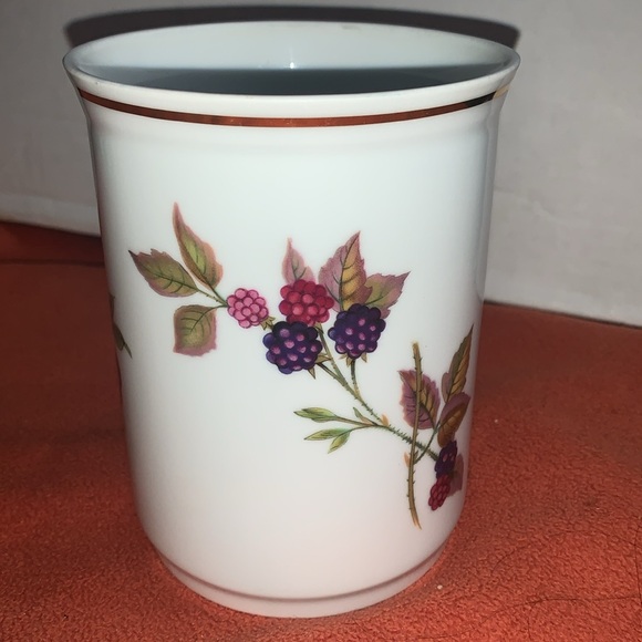 Royal Worcester Everham Utensil Jar Made in England - Picture 1 of 8
